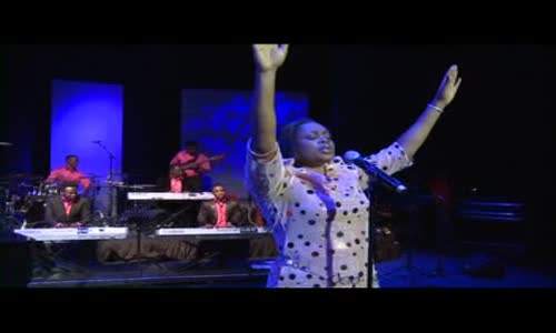 Shout it loud! by Sinach Live at the Lyrc Theatre South Africa-  I know who I am 5.compressed.mp4