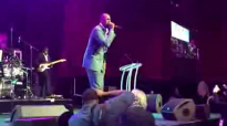 Isaac Carree honors Kim Burrell with Zacardi Cortez, Essence Festival 2015.flv