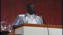 Praise Break - Reverend James Cleveland.flv