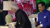 LoveWorld USA-Pastor Chris Oyakhilome and Pastor Benny Hinn.mp4