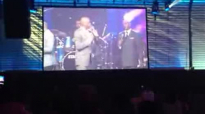 Stand - Donnie McClurkin Ft. Kim Burrell.flv