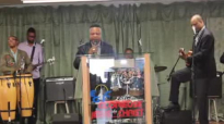 PASTOR DAVID NTUMBA LOUANGE & ADORATION.flv