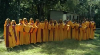 Ethipian Choir blessing Mezmur_ ያሻገረን በድል ያወጣን.mp4