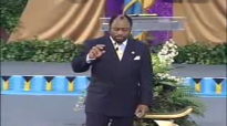 Understanding The Principle of Giving To A King - Dr Myles Munroe