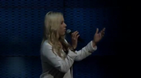 Lucia Parker - Rey Vencedor (Victor's Crown - Darlene Zschech) - El Lugar De Su .mp4