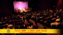 Prophet Manasseh Jordan - Unbelievable singing Amazing Grace Lecresia Campbell.flv