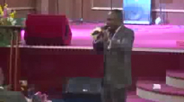 Bishop E.O. Ansah Exploits in the God Class #ExcerptsOfSundayMiracleService.flv