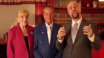 Robert Stearns Interviews Pat and Shirley Boone.mp4