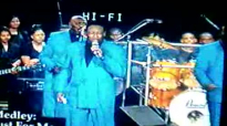 Willie Neal Johnson and The Gospel Keynotes-Medley.flv