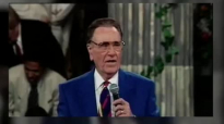 Kenneth Mosley interviews Bishop Carlton Pearson, Part 2 - Marriage & Mentors.mp4