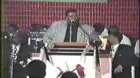 Min. Thomas Whitfield (James Cleveland funeral).flv