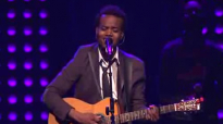 Travis Greene sings The Anthem.flv