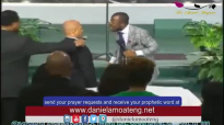 PROPHET DANIEL AMOATENG PROPHESYING PART 4.mp4