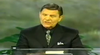 Kenneth Copeland - 1999 Ministers Conference - Part 1