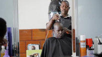 The biggest head ever. Kansiime Anne. African Comedy.mp4