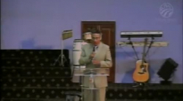 Chuy Olivares - Creemos en los milagros de Dios.compressed.mp4