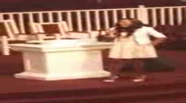 Le'Andria Johnson Ministering.flv