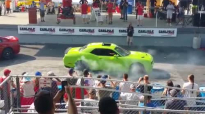Ralph Gilles' Hellcat burnout.mp4
