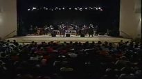 Willie Neal Johnson & The New Gospel Keynotes - Hold On.flv