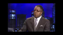 Praise the Lord featuring Dr. Darius O. Woodley.flv