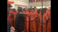 Kanye West Brings Sunday Service to Houston Prison Inmates! #SundayService.mp4