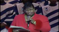 Lord You're Holy featuring Lecresia Campbell - Mississippi Mass Choir,Amazing Love.flv