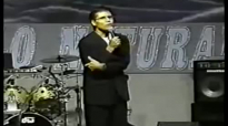 jesus adrian romero ministrando