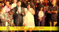 Manasseh Jordan - Healing and Prophetic anointing falls on Lady.flv