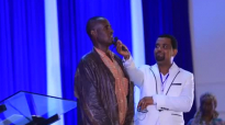 A MAN HEALED FROM 15 YEARS OF WART DISEASES IN JESUS NAME @ ADDIS ABABA_PROPHET MESFIN BESHU!.mp4
