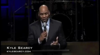 Kyle Searcy brags on God.mp4