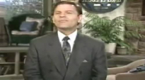 Kenneth Copeland - Maturing In Faith (11-19-89) -  (2)