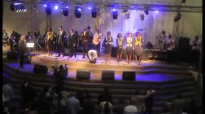 Celebration Paques 2014 Avec Le Fr.Henri papa Mulaja Et Fr.Athoms Mbumba.flv