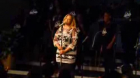 Kierra Sheard & Darrel Walls singing Hakuna Matata.flv