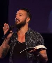 Pastor  Carl Lentz