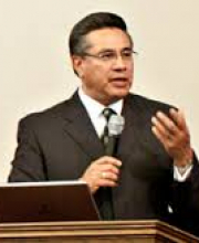 Pastor Chuy Olivares