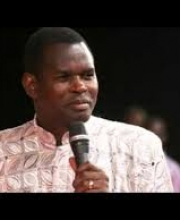 Apostle  Robert Kayanja