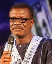 Dr Mensa Otabil